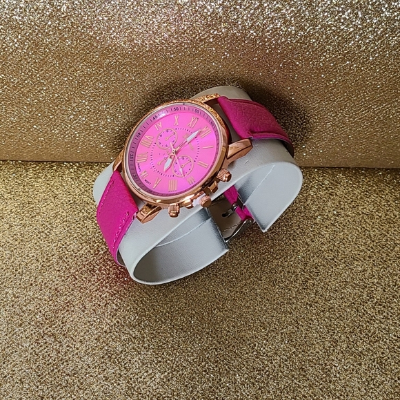 Geneva Watch for Kids/Pre-teens - Picture 2 of 3